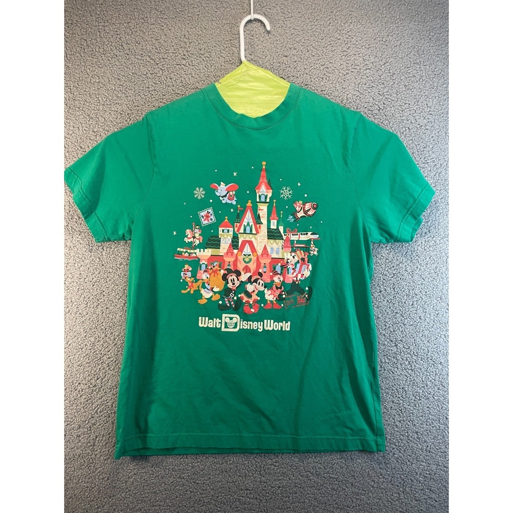 Walt Disney World Resort Christmas 12/25 T Shirt, Regular Size Large